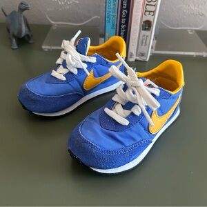 Royal blue and yellow Nike Waffle Trainer 2D toddler size 8C